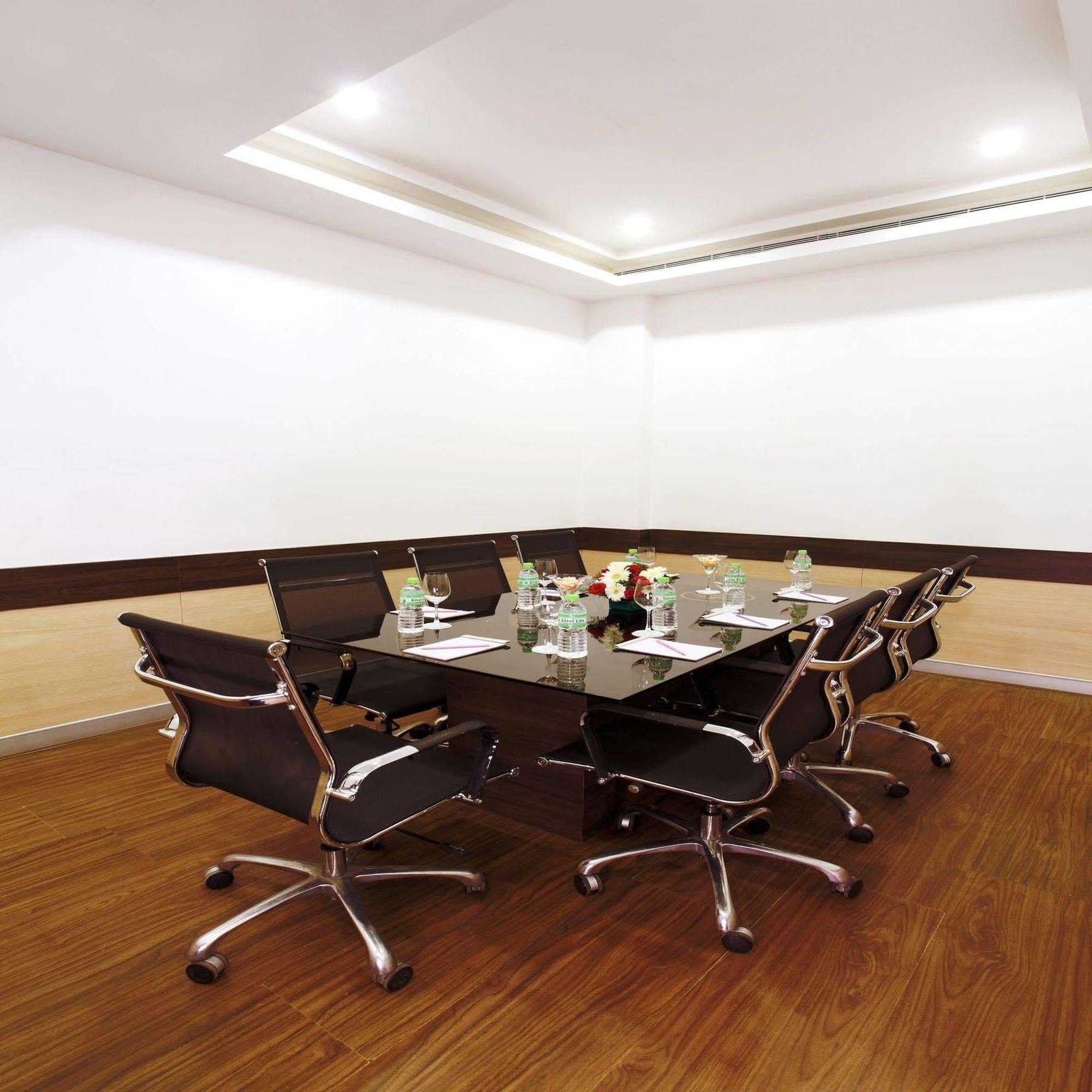 Abu Palace Hotel Chennai